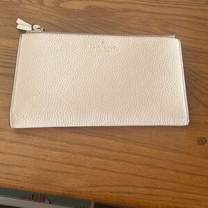 kate spade Pebbled Leather Wallet w/ Gold Logo